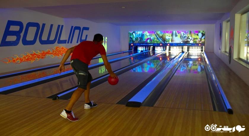 بولینگ هتل آکوا فنتسی آکوا پارک